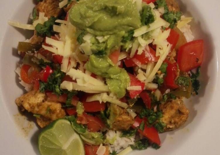 Buda bol de pollo con guacamole