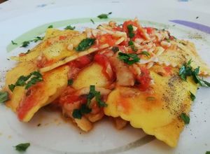 Foto di Ravioli ripieni di Cernia con Pomodorini Freschi