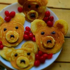 A picture of Eggless Teddy Pancakes.