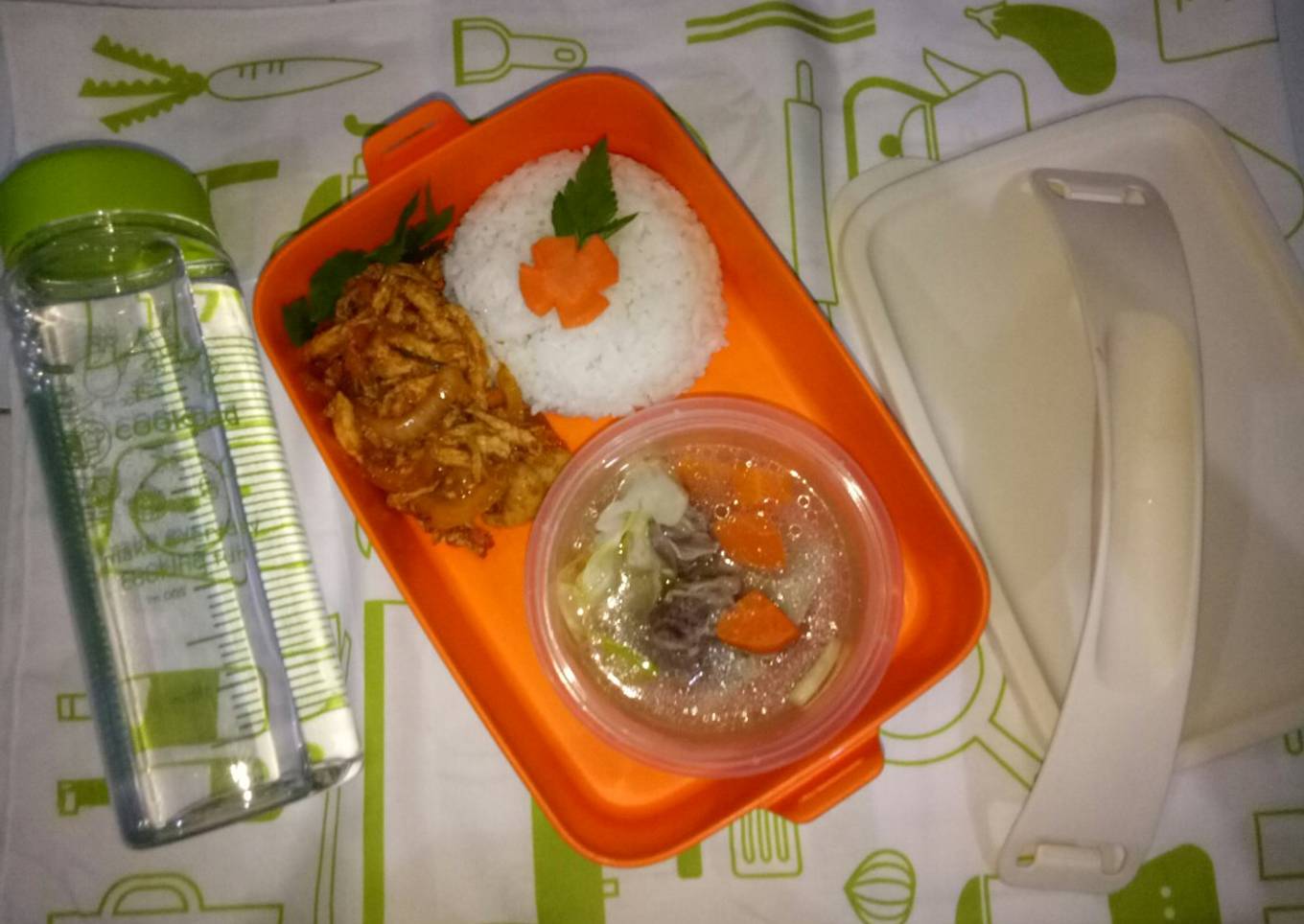 Ayam suwir wortel n sup iga