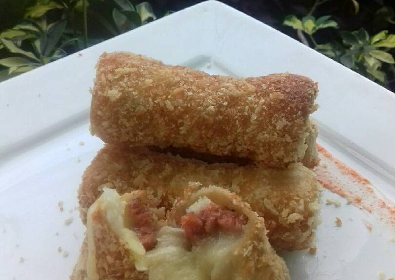 Roti goreng mozarela / breadcrumbs