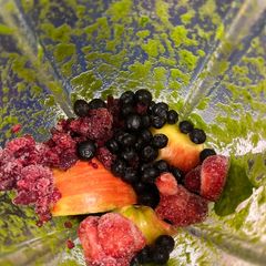 A picture of Berry Smoothie with Avocado.