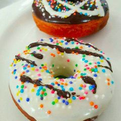 Donuts A picture of Donuts.