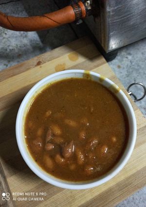 A picture of Restaurant Style Rajma Masala.