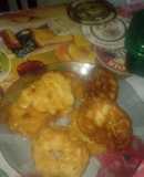 Buñuelos con miel de caña