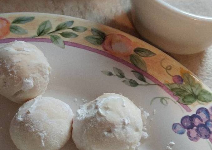 Chocolate powder puff cookies