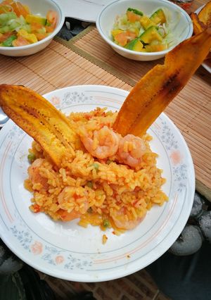 Una foto de Arroz con camarones 🦐