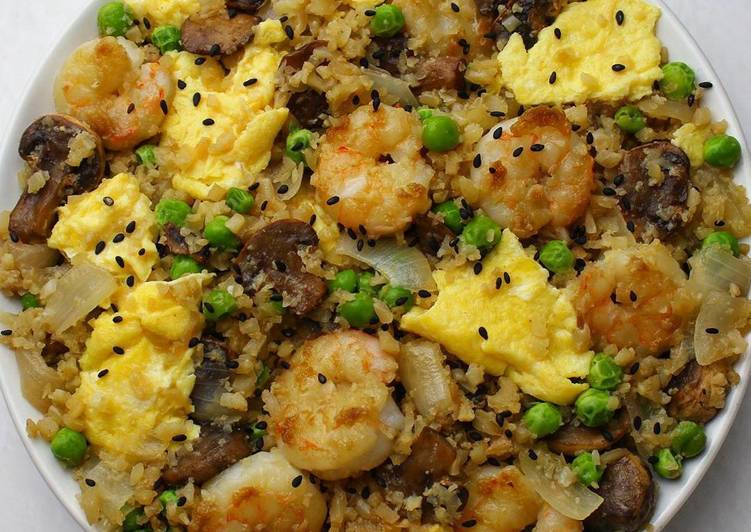 Step-by-Step Guide to Prepare Favorite Prawns egg scrambled rice