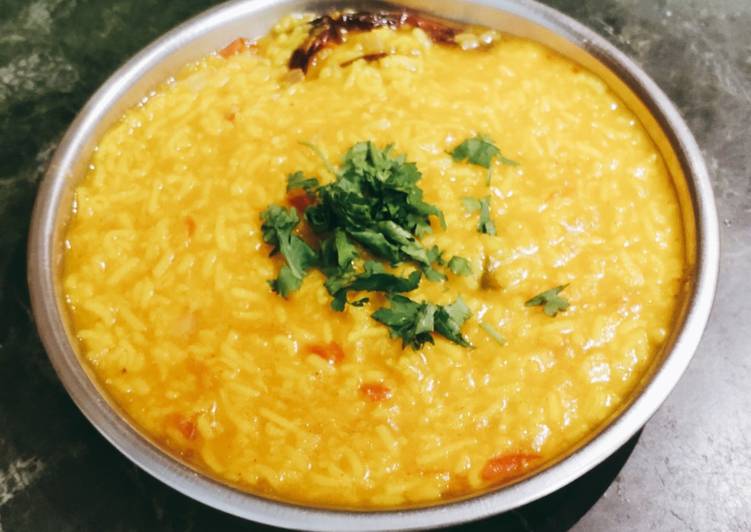 Recipe of Favorite Restaurant style dal khichdi