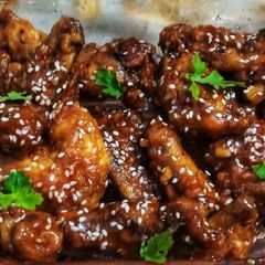 A picture of Chicken spicy wings.