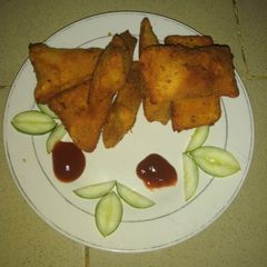 A picture of Bread samosa.