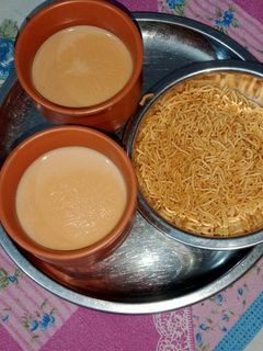 अदरक चाय (Adrak chai recipe in hindi) रेसिपी मुख्य फोटो