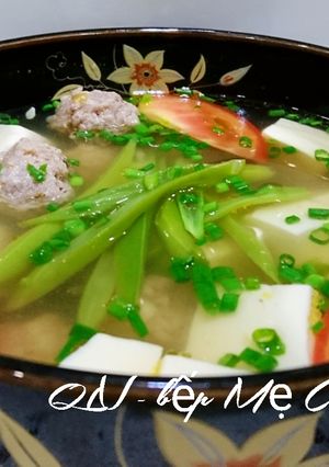 Hình của món Canh thịt viên nấu đậu.