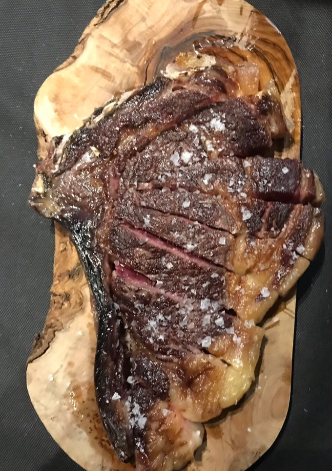 Una foto de Chuletón de buey a la parrilla