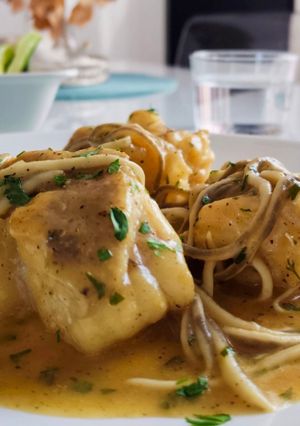 Una foto de Rape con gulas