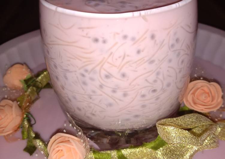 Rose petals and seviyan milk