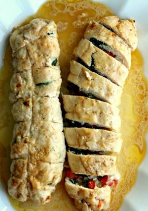 Una foto de Rollos de pollo rellenos de verduras al horno💋✨