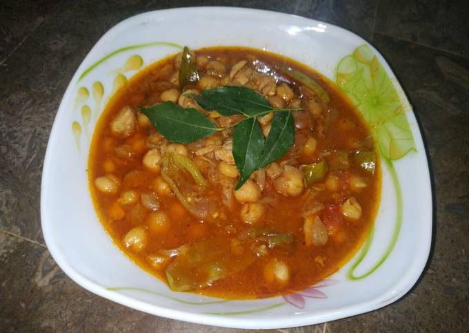Step-by-Step Guide to Make Favorite Murg choley