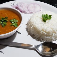 A picture of Arhar Daal with Rice.