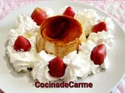 Una foto de flan de sabores