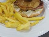 Hamburguesa con piña