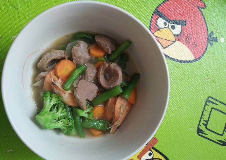 Resep Sup Sayur Udang Baso Sederhana yang Lezat