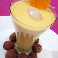A picture of Mango litchi smoothie.