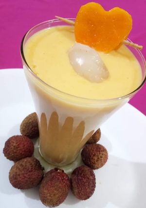 A picture of Mango litchi smoothie.