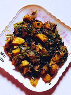 आलू मेथी की सब्जी (aloo methi ki sabzi recipe in Hindi) रेसिपी मुख्य फोटो