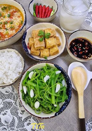 Hình của món Ngọn bí xào tỏi.
