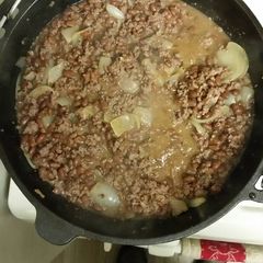 A picture of Hamburger, Beans, & Onions.