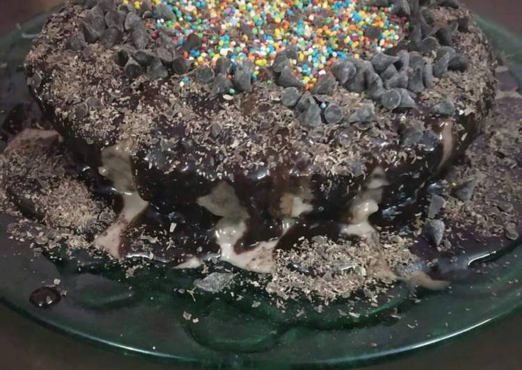 Step-by-Step Guide to Make Favorite Choco chips loaded brownie