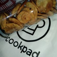 A picture of Homemade papri.