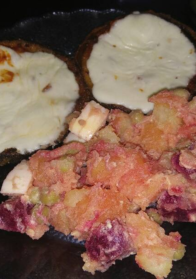Una foto de Berenjenas en milanesas a la napolitana com ensalada