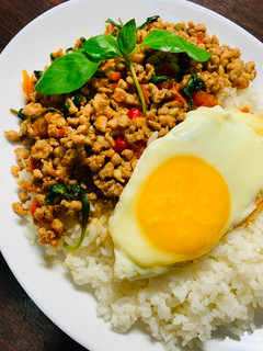 塔香泰式打拋豬- 10mins料理 的食譜成品照片