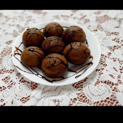 A picture of Chocolate apple cake.
