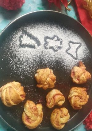 नो ओवन जैम सिनेमन रोल(No oven jam cinnman roll recipe in Hindi) रेसिपी मुख्य फोटो