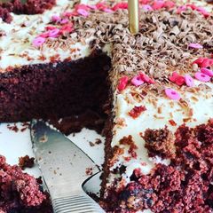 A picture of Red velvet cake.