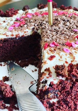 A picture of Red velvet cake.