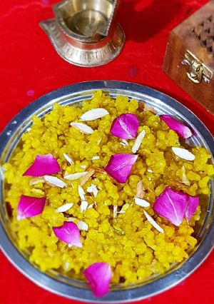 મીઠી બુંદી(mithi boondi recipe in gujarati) રેસીપી મુખ્ય ફોટો