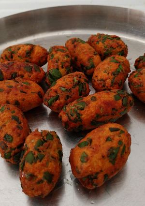 A picture of Methi Muthiya.