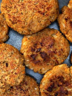 Una foto de Hamburguesas veganas de avena y verduras con robot ClickChef Moulinex