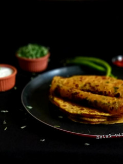 ઢેબરા (Dhebra recipe in Gujarati) રેસીપી મુખ્ય ફોટો