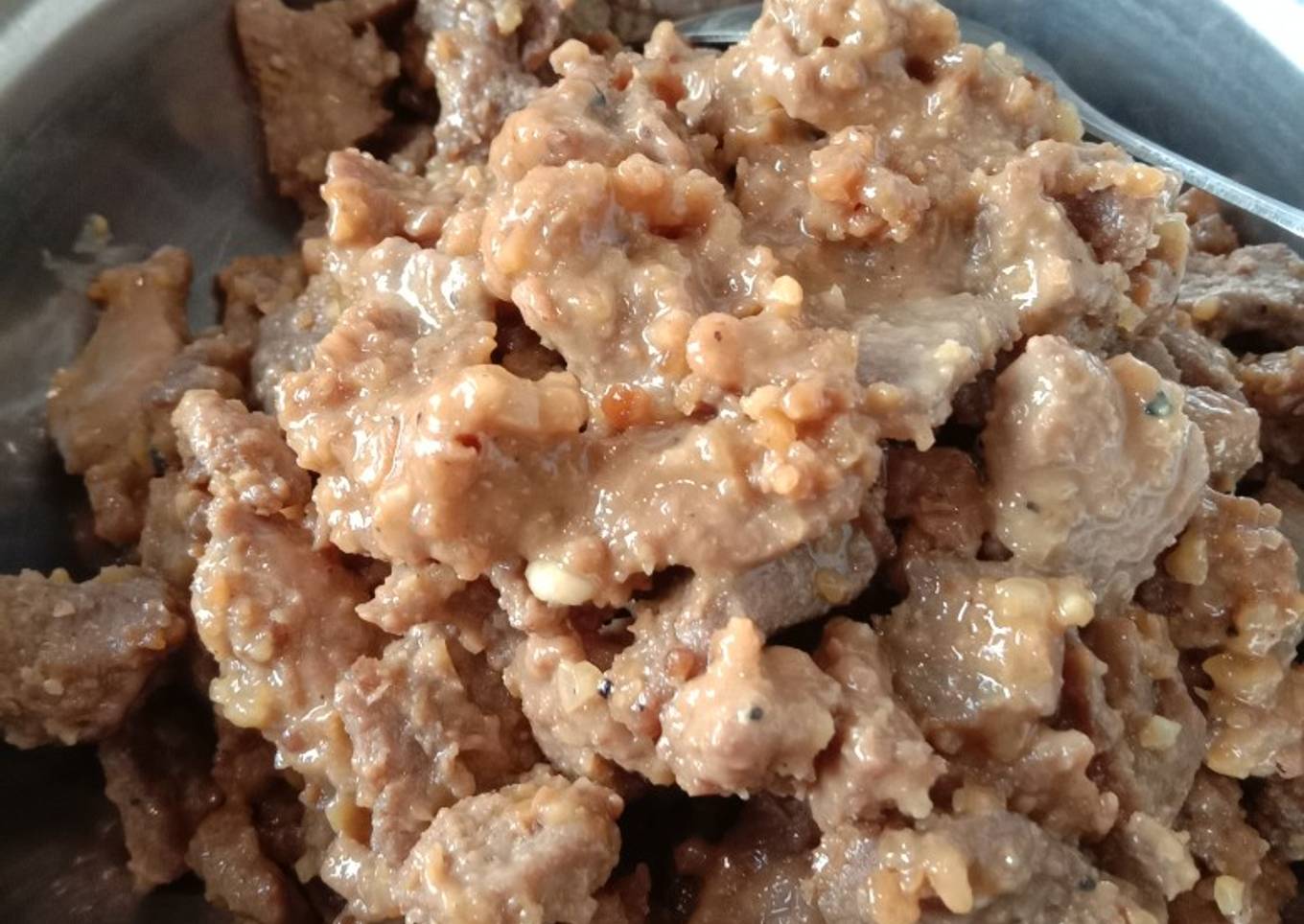 Sate babi goreng bumbu kacang