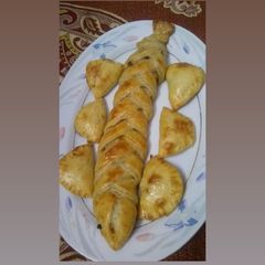 A picture of Chicken  braided bread.