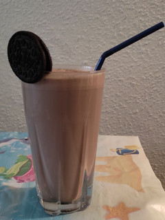 Una foto de Batido Nocilla y brownie