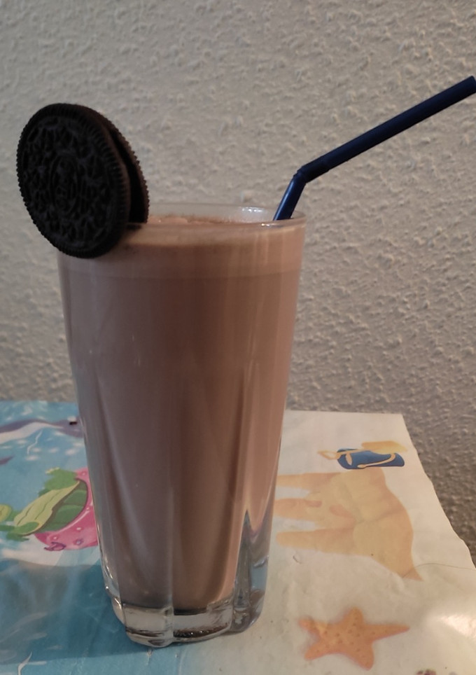 Una foto de Batido Nocilla y brownie