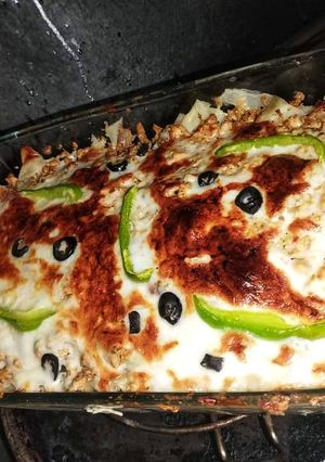 A picture of Chicken lasagna.