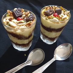 A picture of Custard coffee pudding.