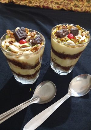 A picture of Custard coffee pudding.